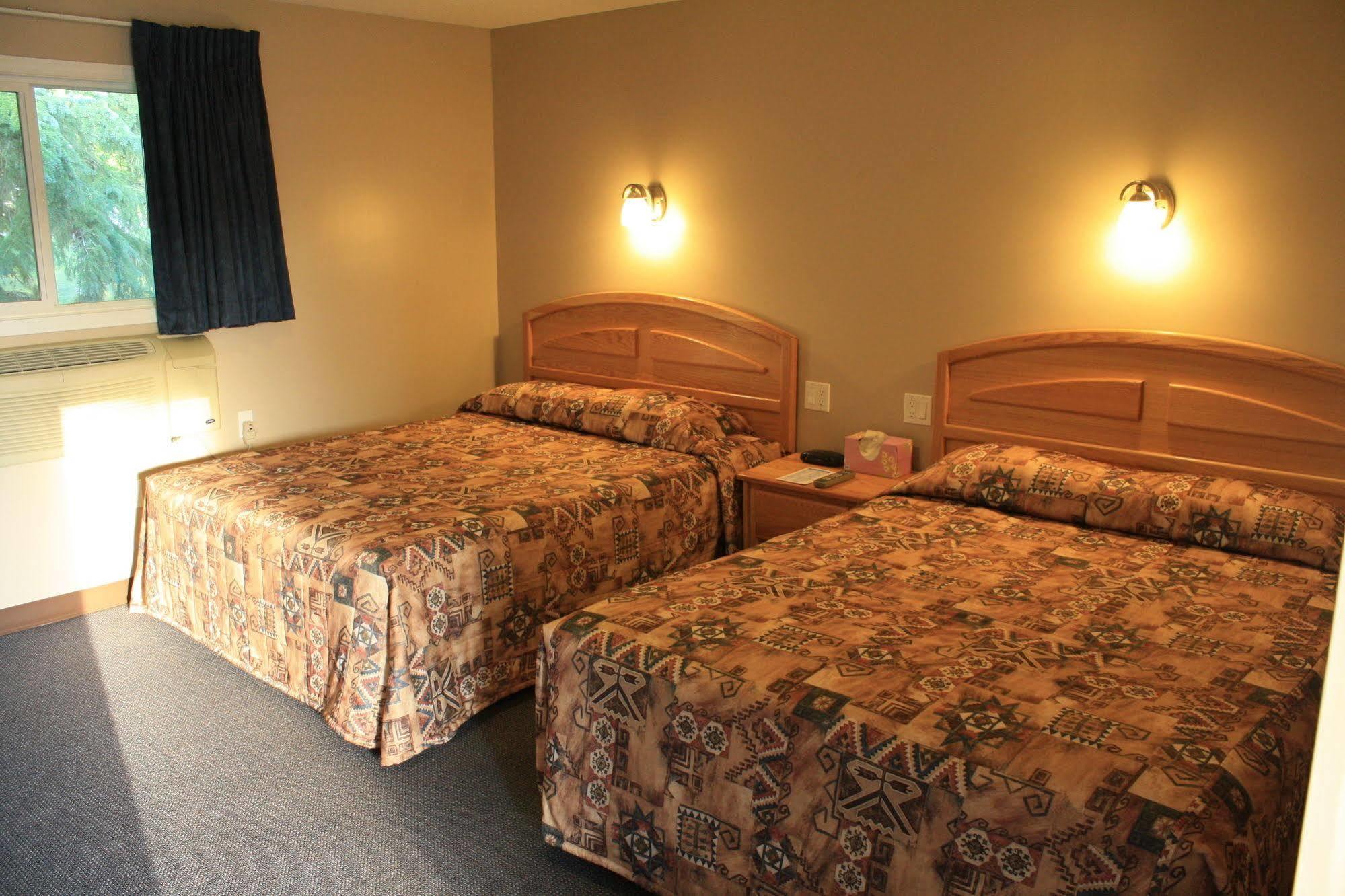 Lamplighter Inn Three Hills Luaran gambar